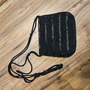 Vintage black beaded mini pursd